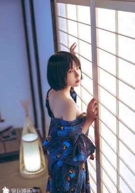 完美情侣_十万网红美女美酱