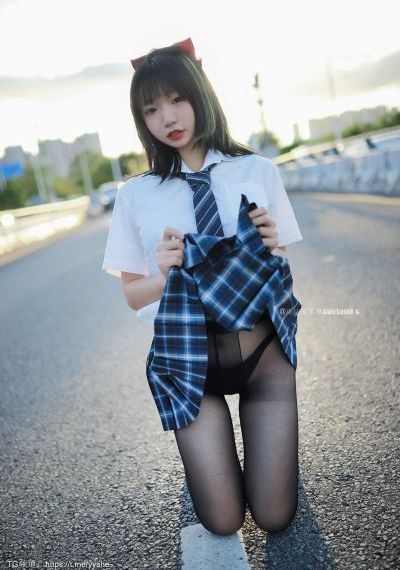 年轻的姨子_4K免费观看